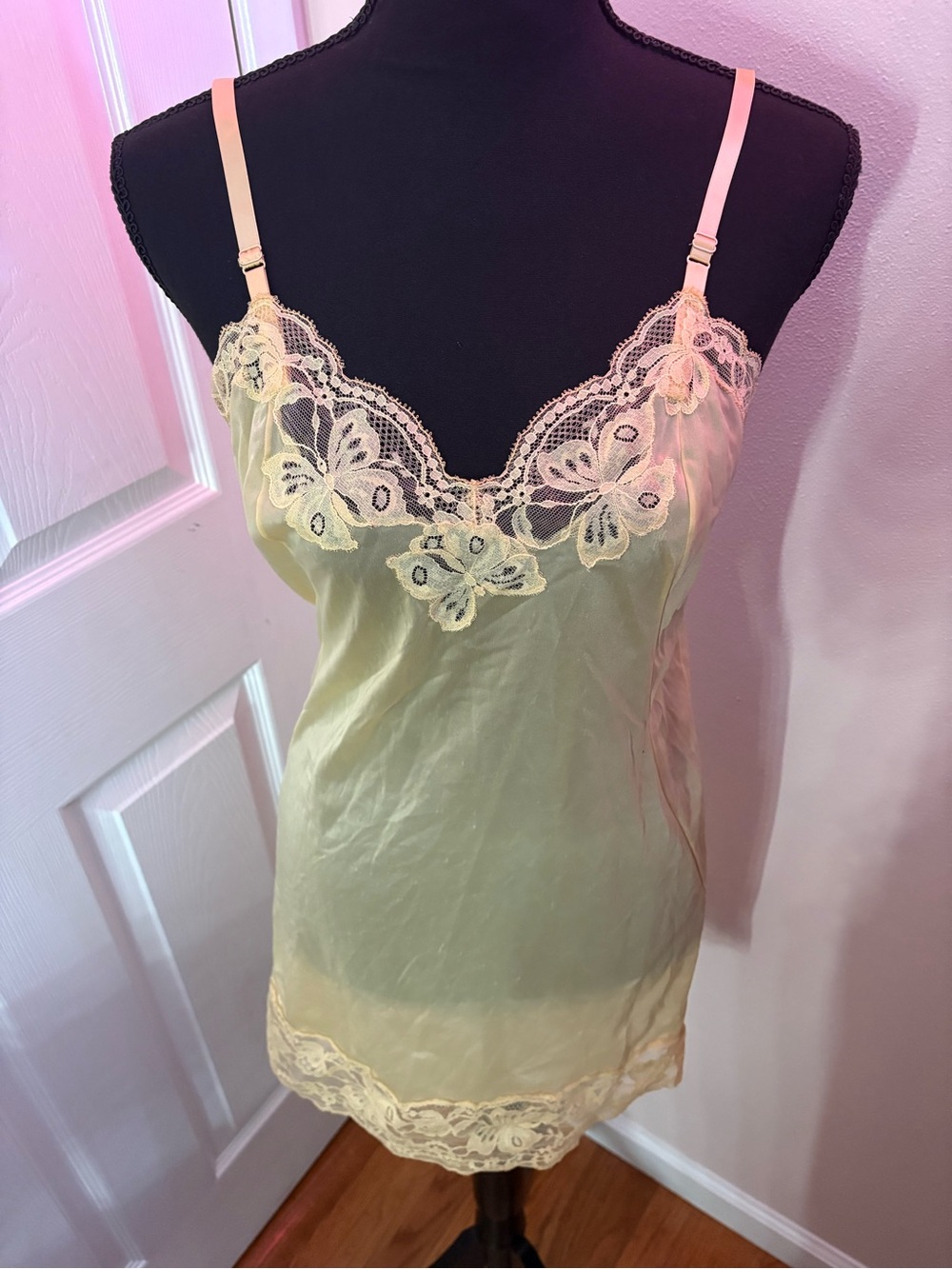 Vintage Vanity Fair Pale Yellow Lace Trim Slip Camisole
